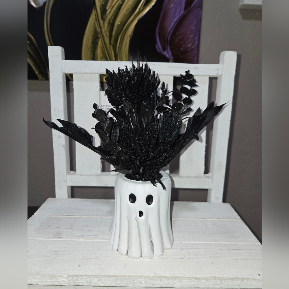 Hyde & EEK! Ghost Plant